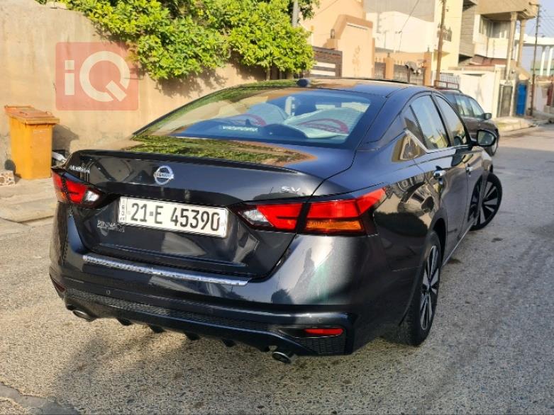 نیسان ئەلتیما